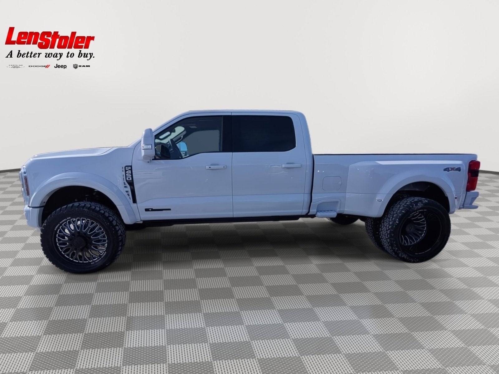 2026 Ford Super Duty F-450 DRW LARIAT