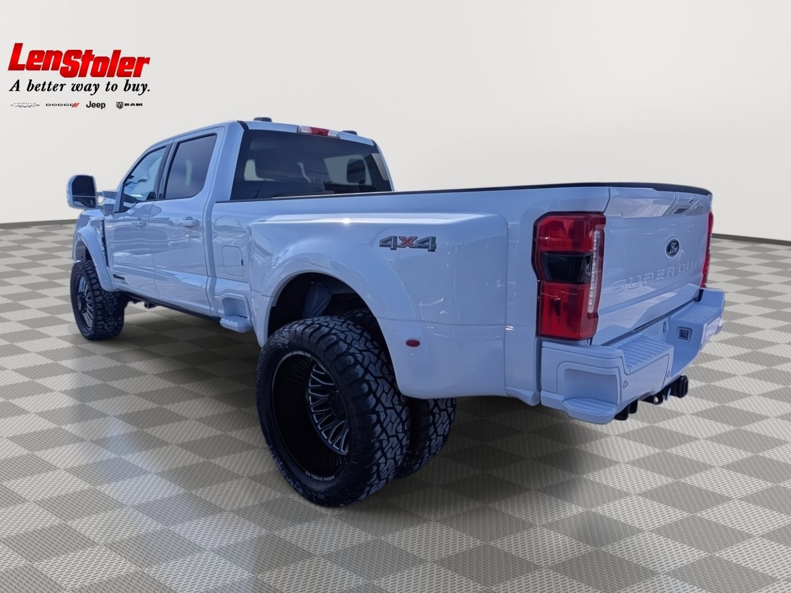 2026 Ford Super Duty F-450 DRW LARIAT