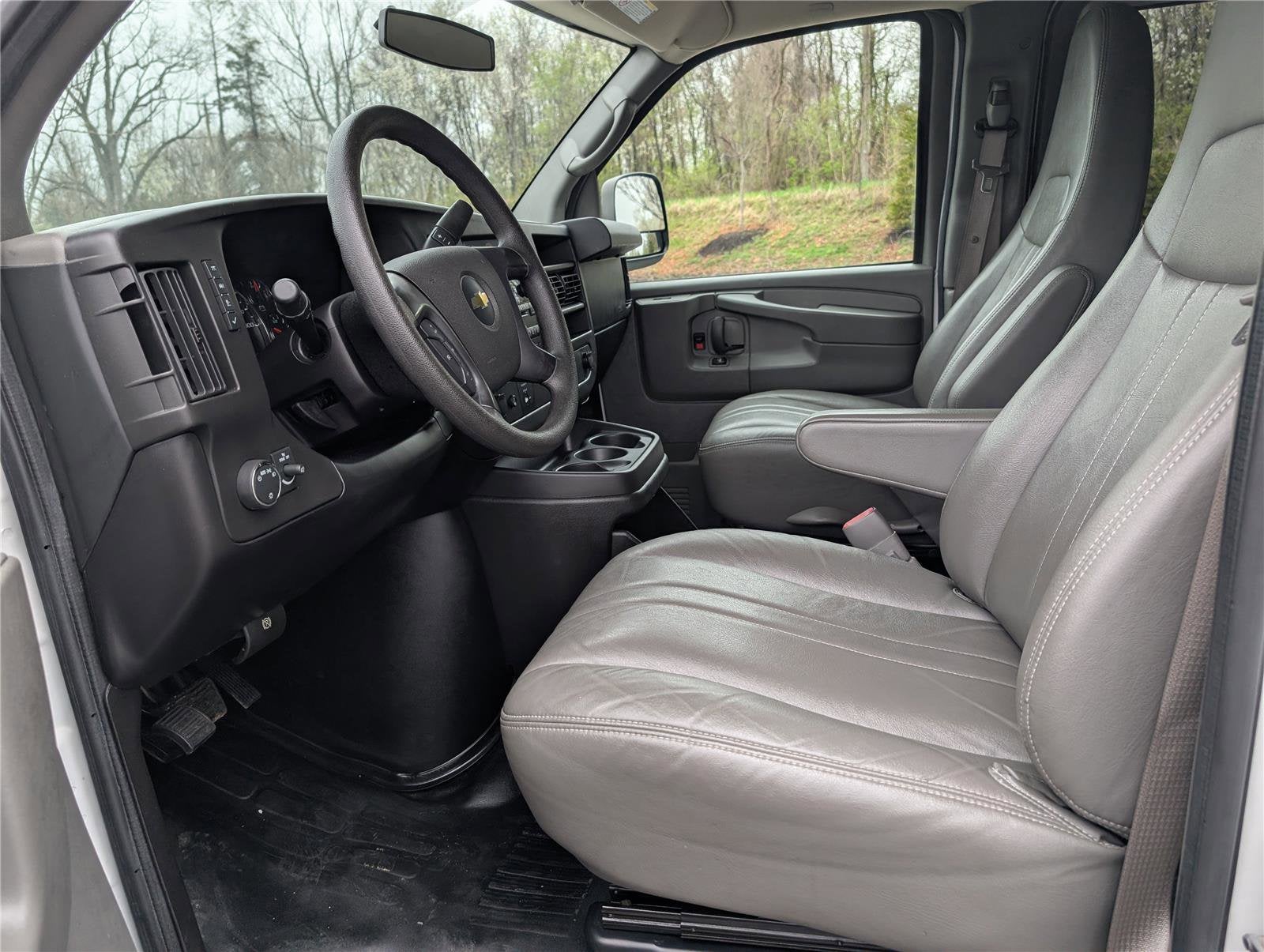 2013 Chevrolet Express Passenger LS