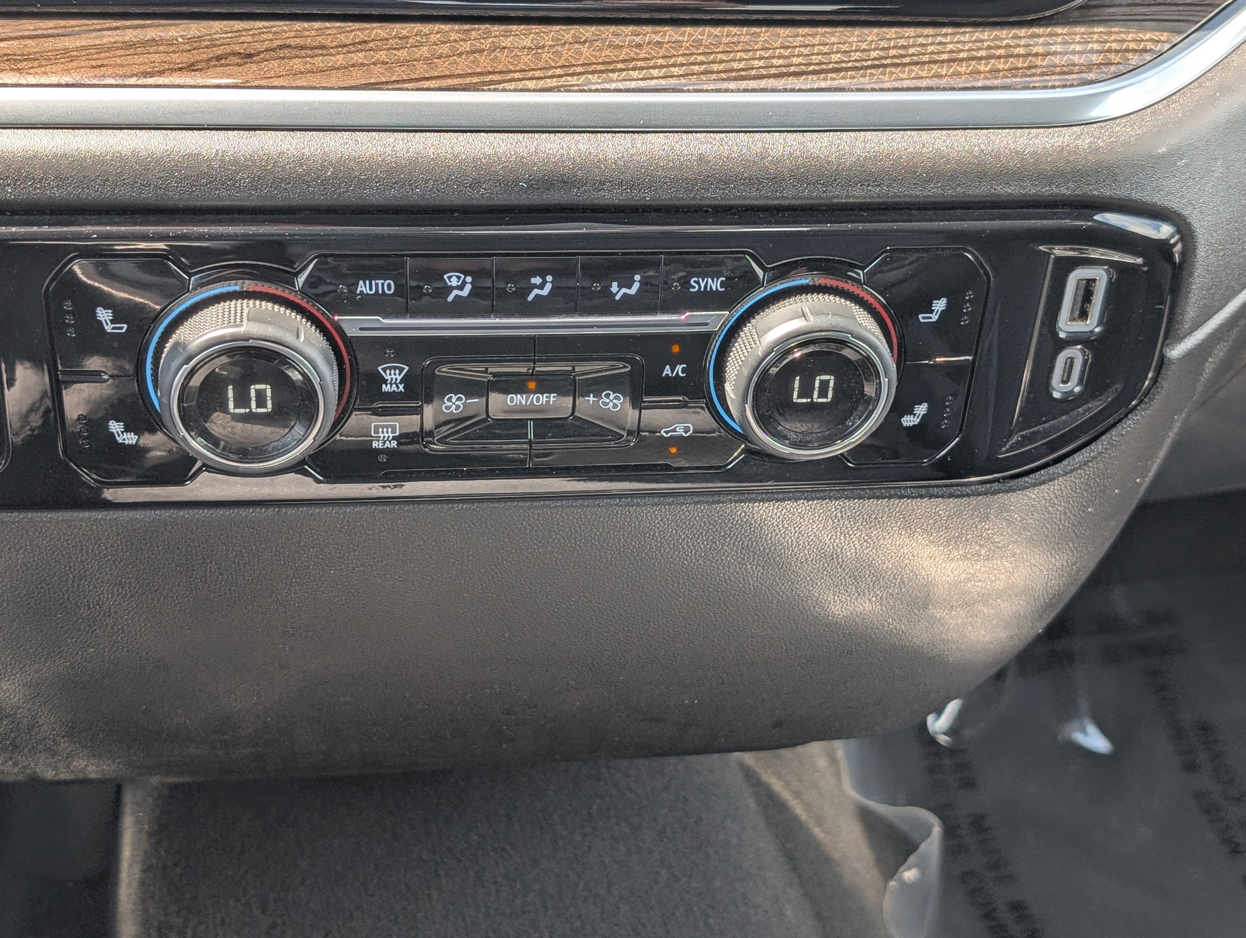 2025 Chevrolet Silverado 3500HD LT