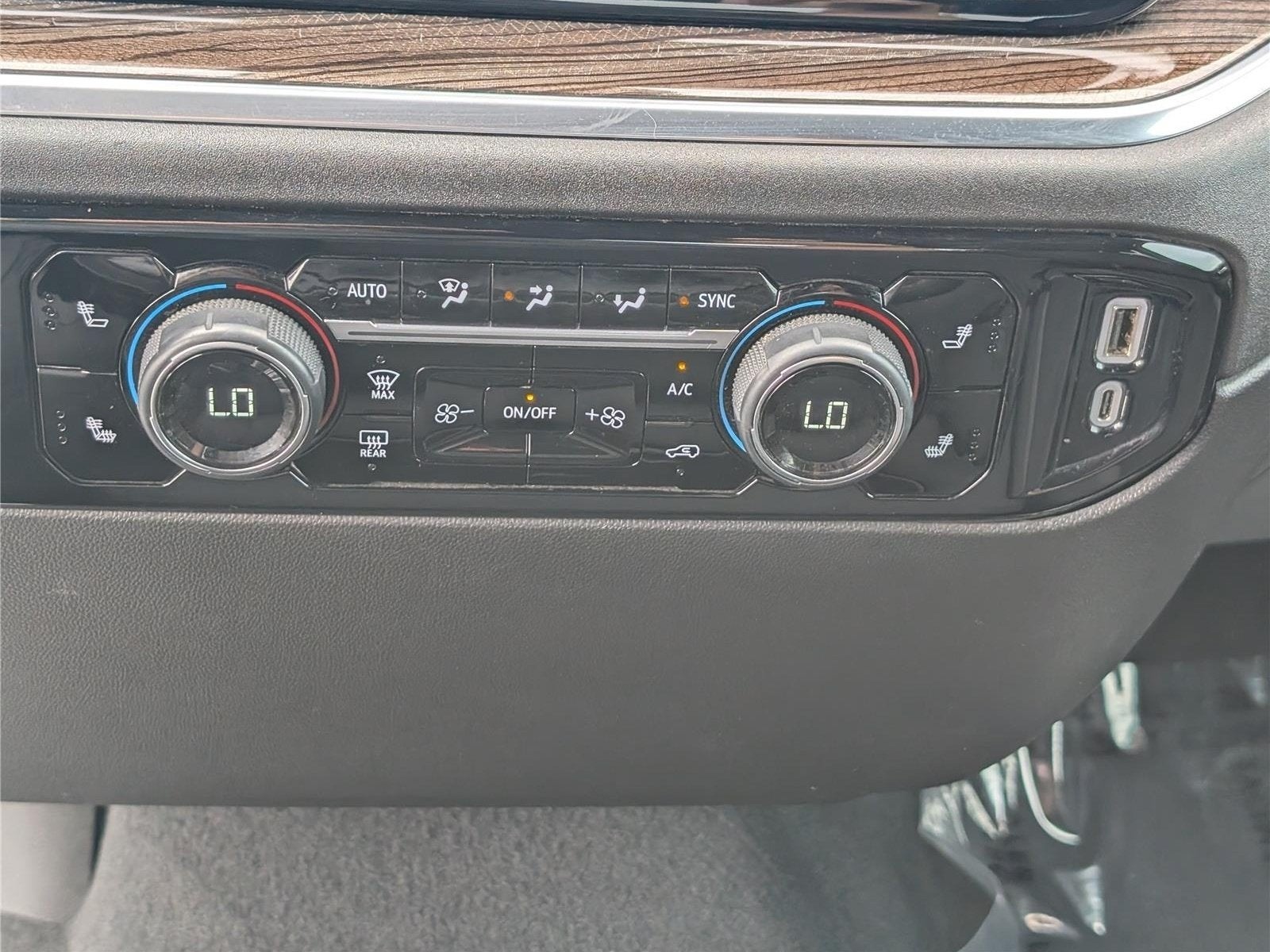 2025 Chevrolet Silverado 3500HD LT
