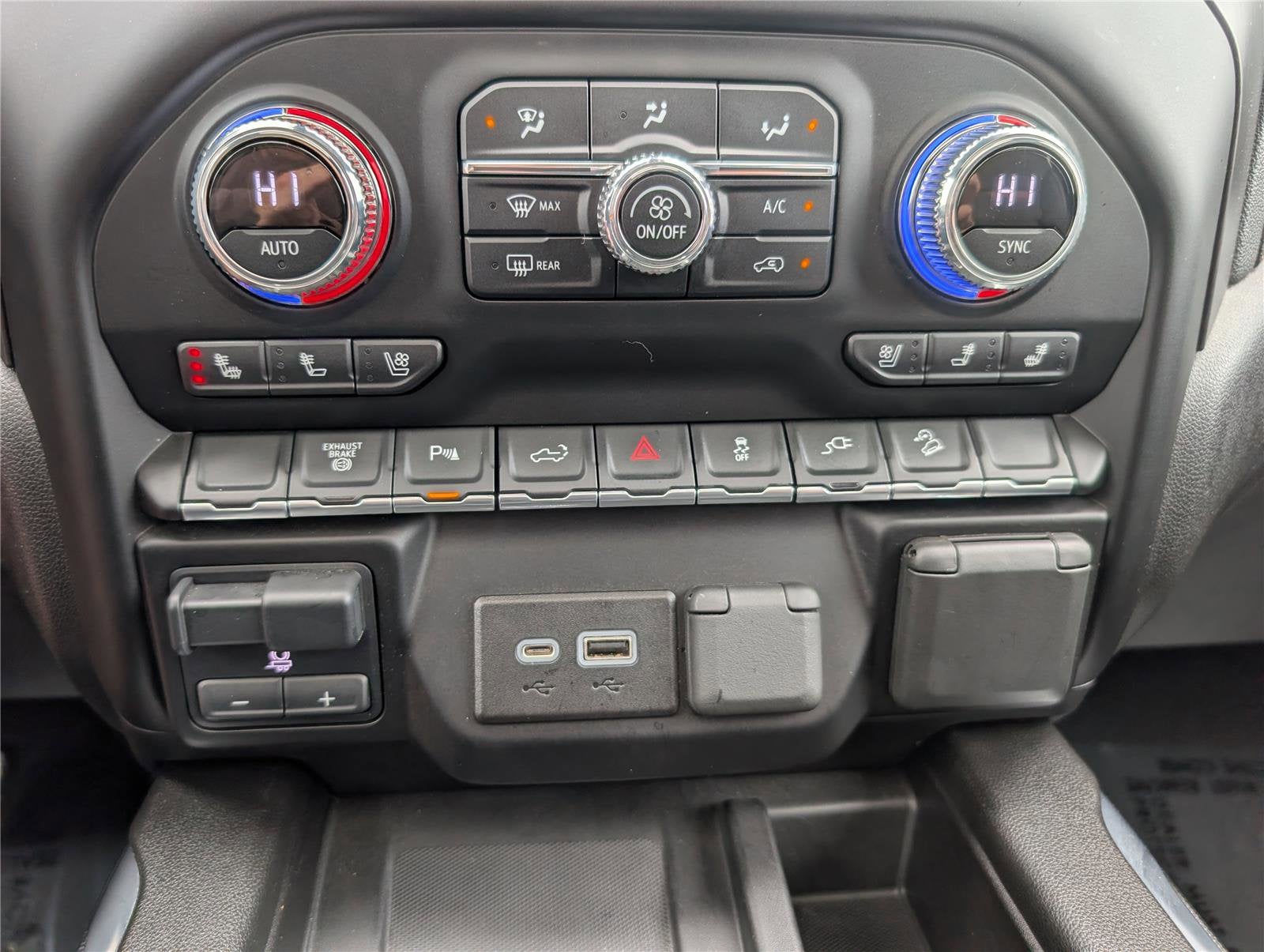 2023 GMC Sierra 2500HD AT4