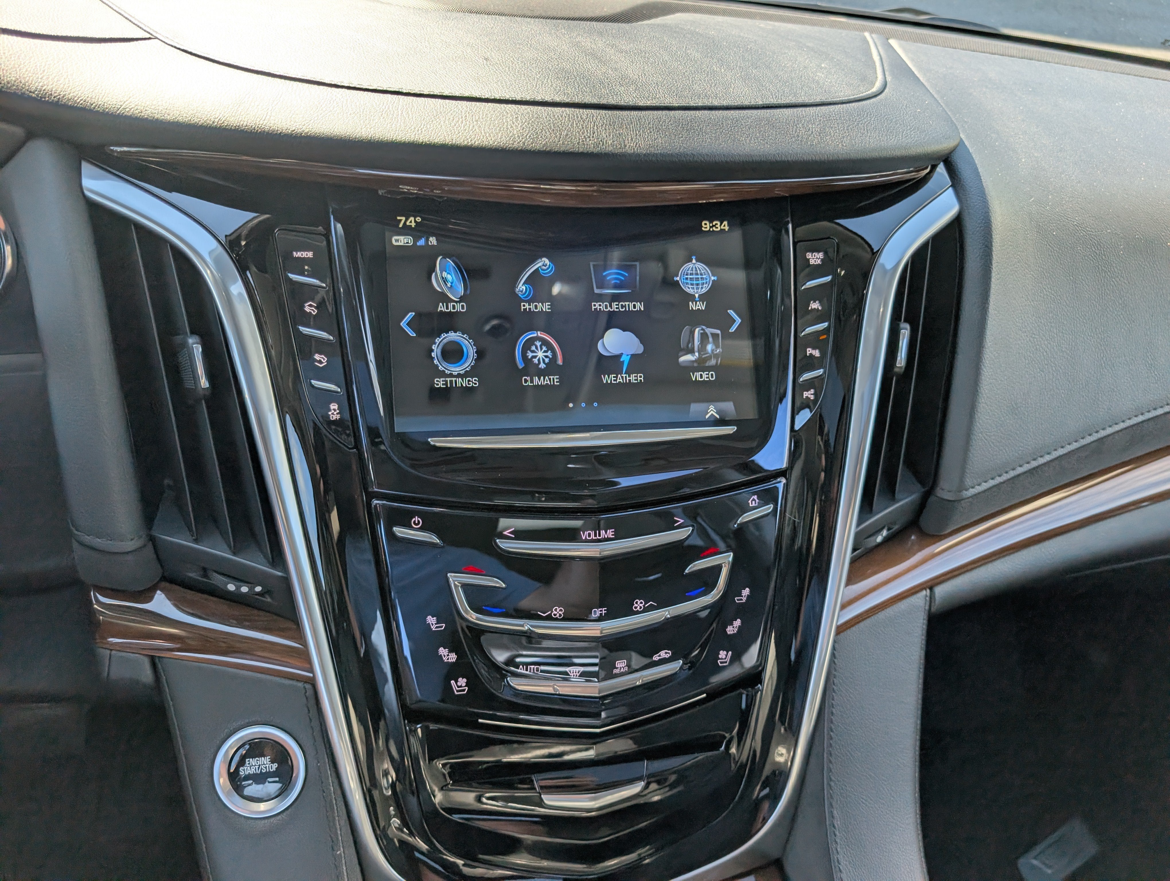 2020 Cadillac Escalade Premium Luxury