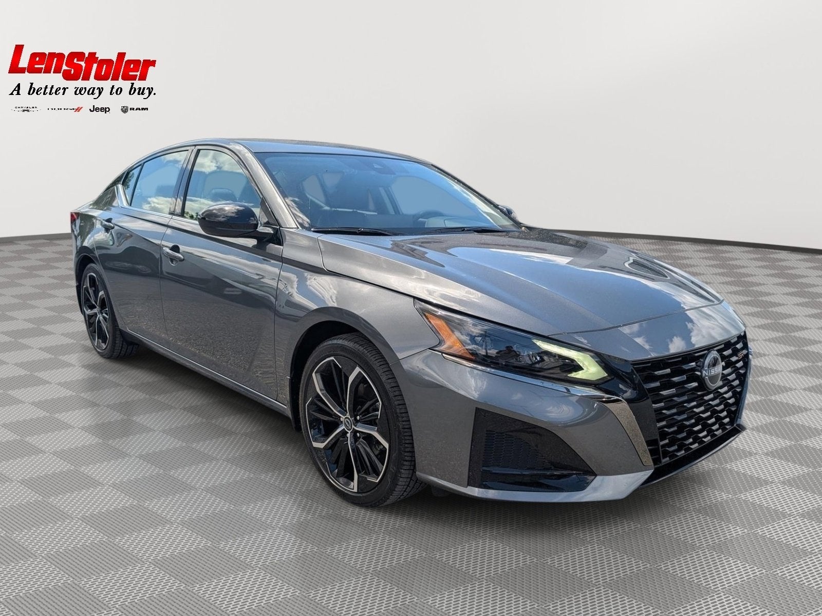 2025 Nissan Altima SR