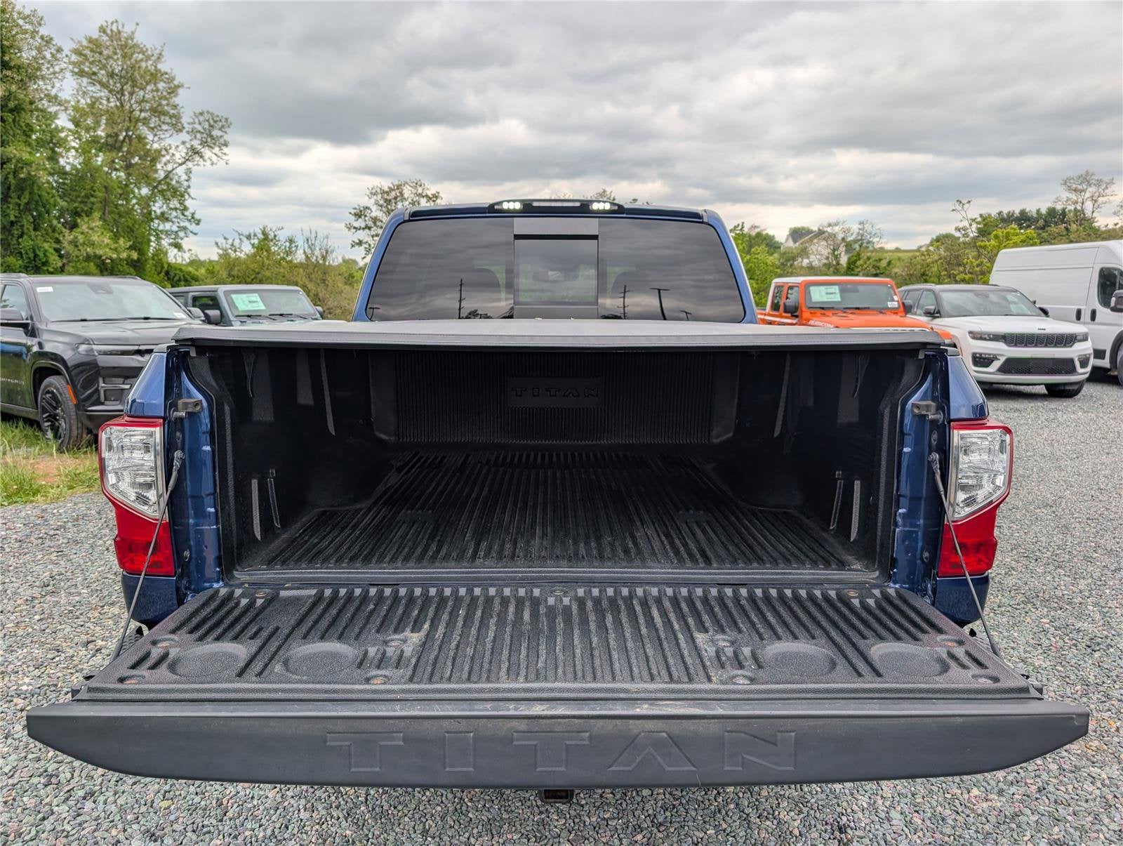 2020 Nissan Titan SV