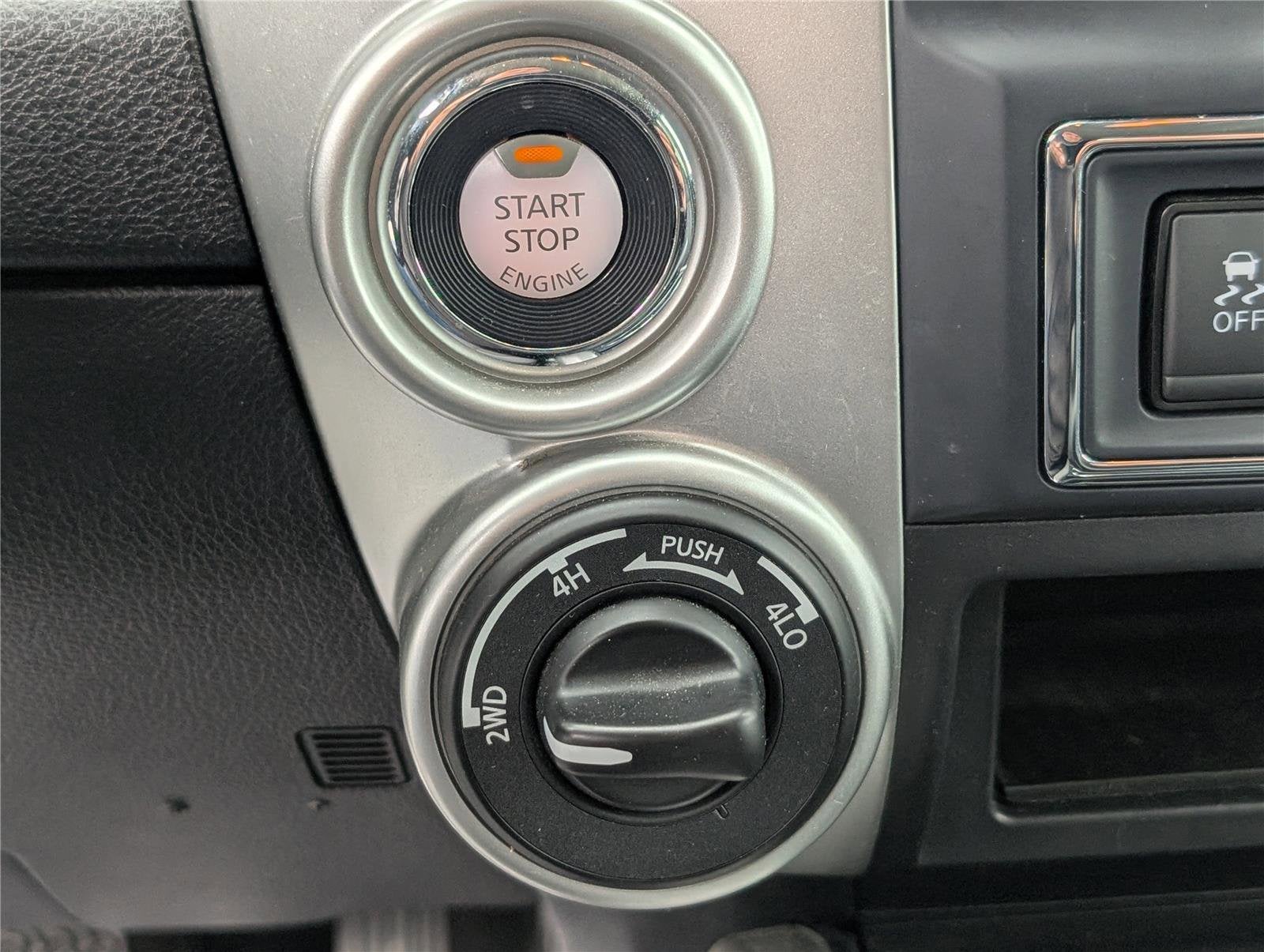 2020 Nissan Titan SV