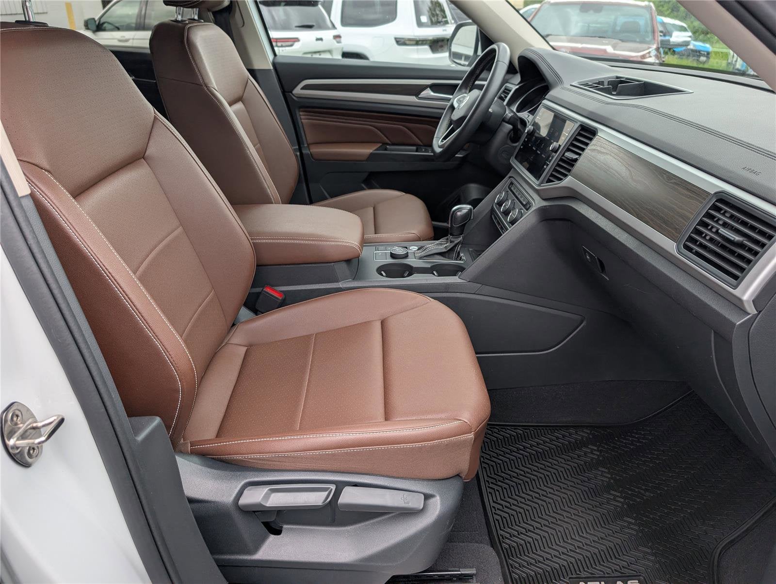 2021 Volkswagen Atlas 3.6L V6 SE w/Technology