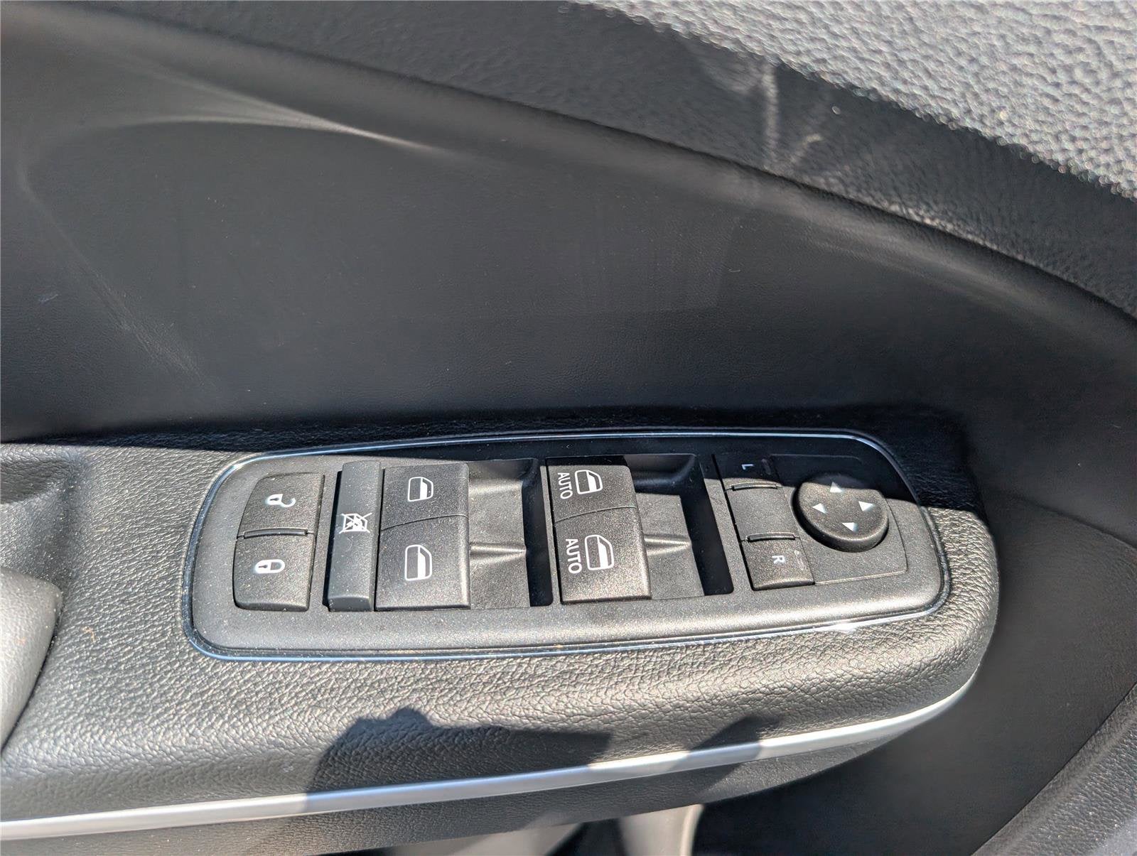 2016 Chrysler 300 300C Platinum