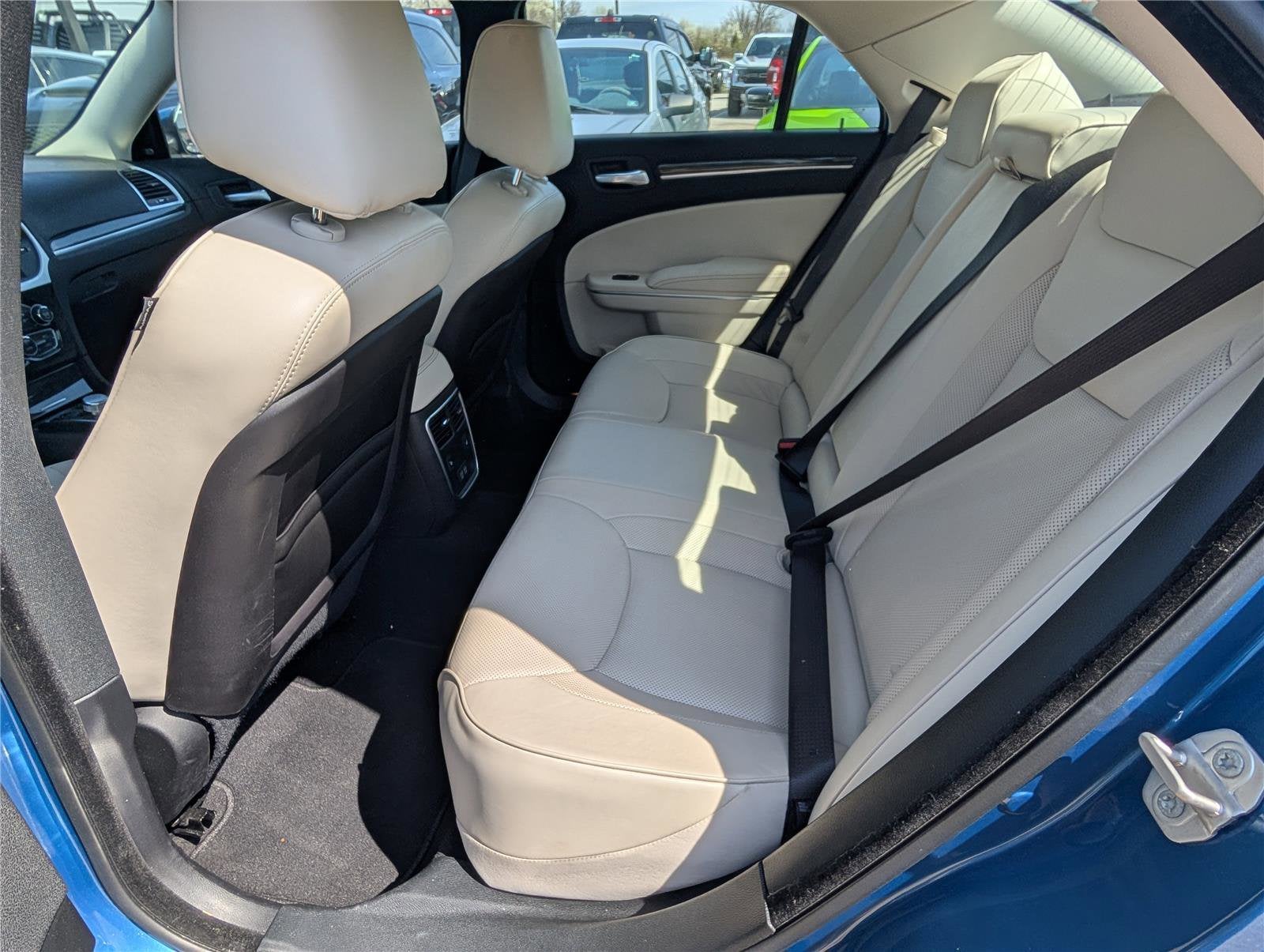 2023 Chrysler 300 Touring L