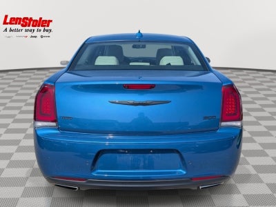 2023 Chrysler 300 Touring L
