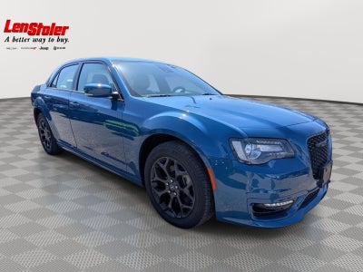 2023 Chrysler 300 Touring L