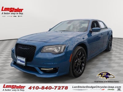 2023 Chrysler 300 Touring L