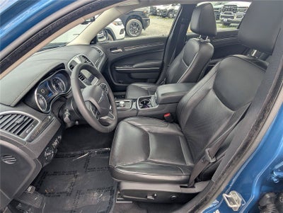 2023 Chrysler 300 Touring L