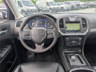 2023 Chrysler 300 Touring L