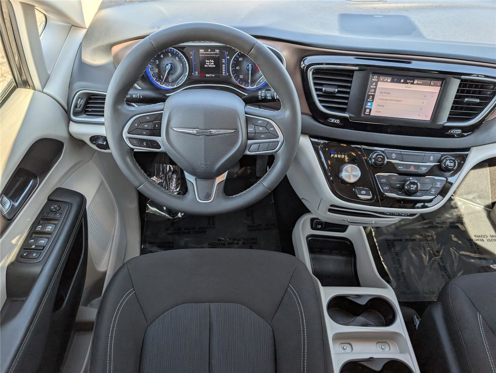 2023 Chrysler Voyager LX