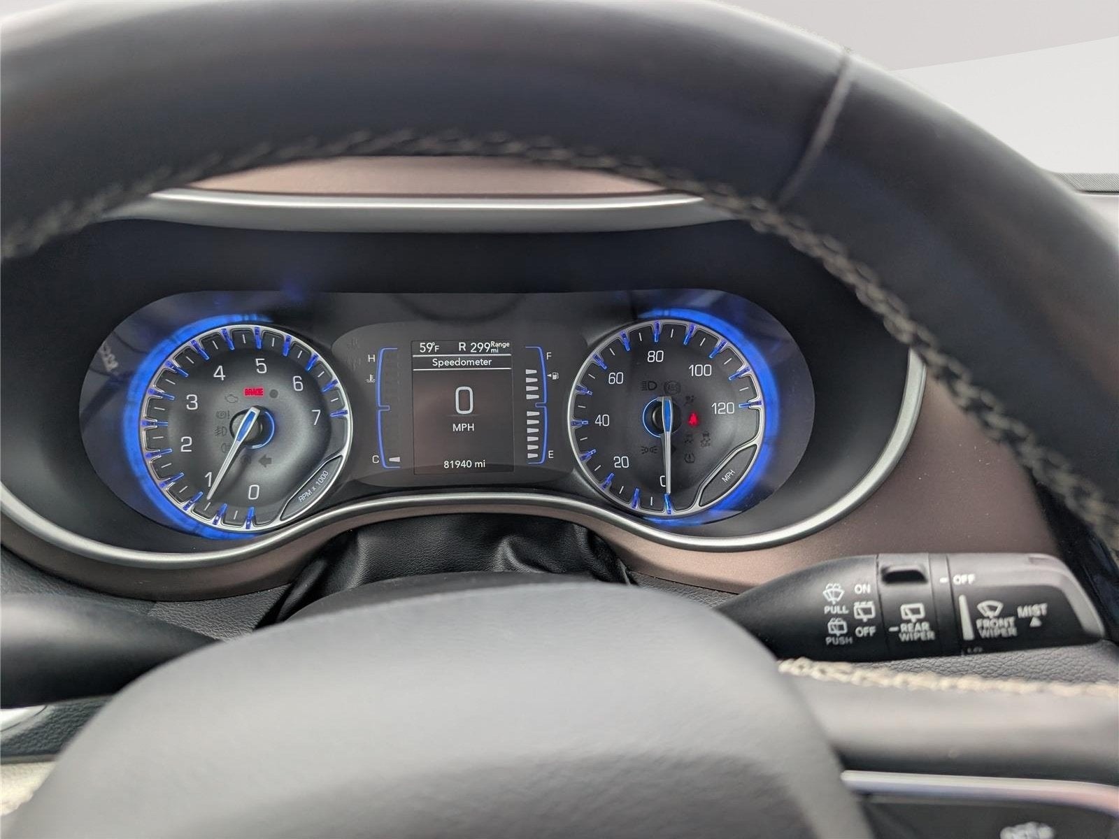 2023 Chrysler Voyager LX