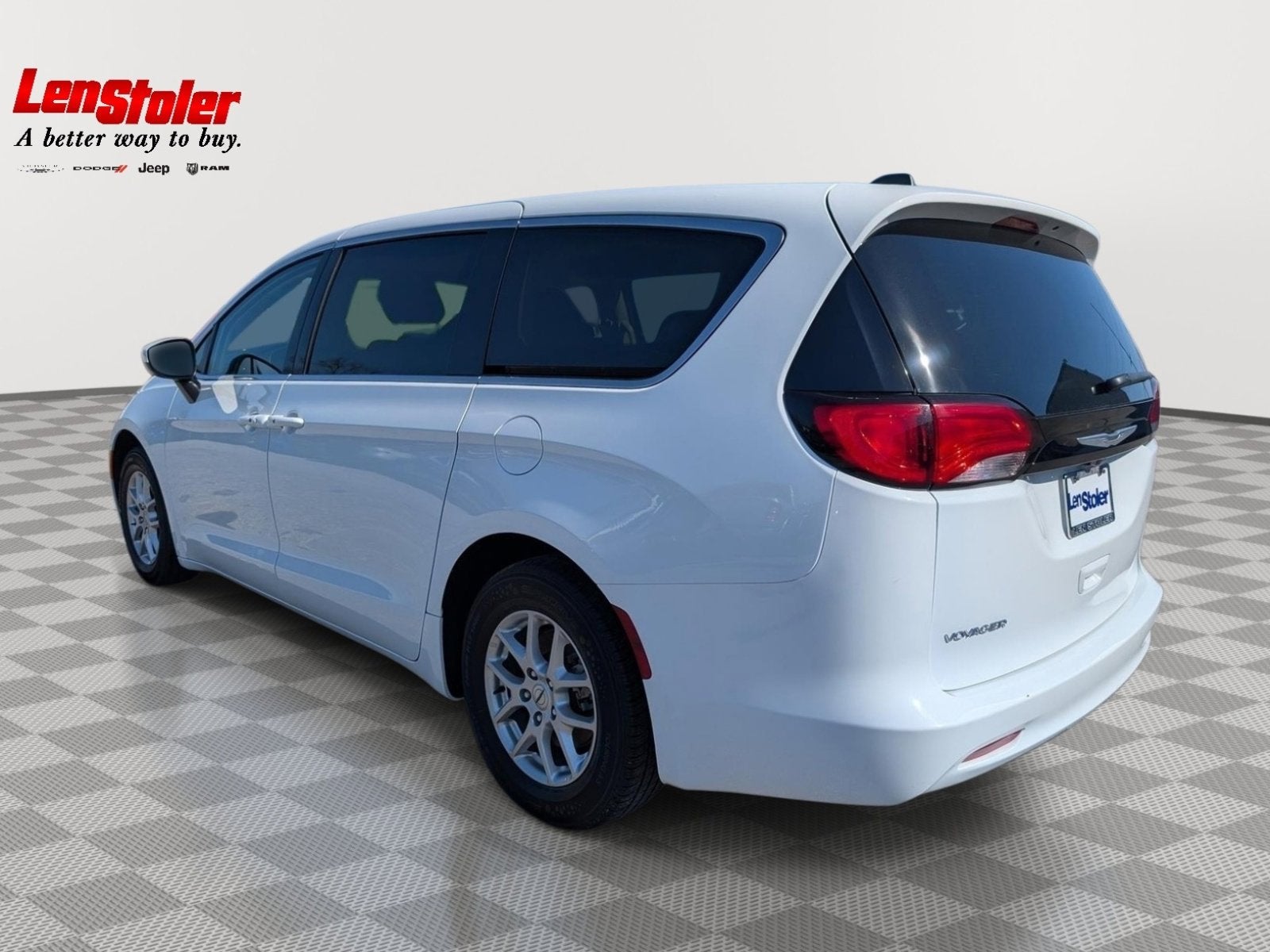 2023 Chrysler Voyager LX