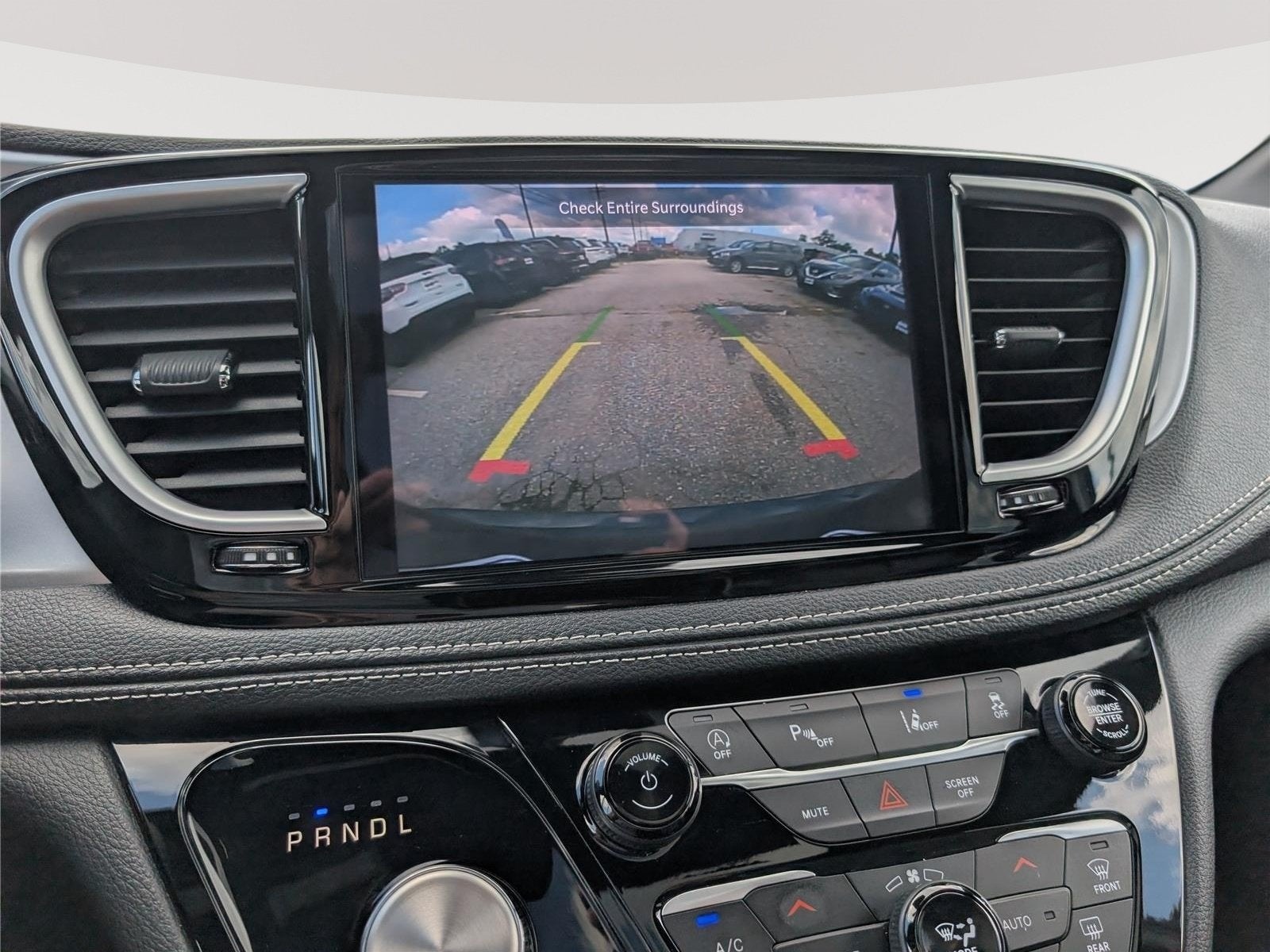 2025 Chrysler Pacifica Limited