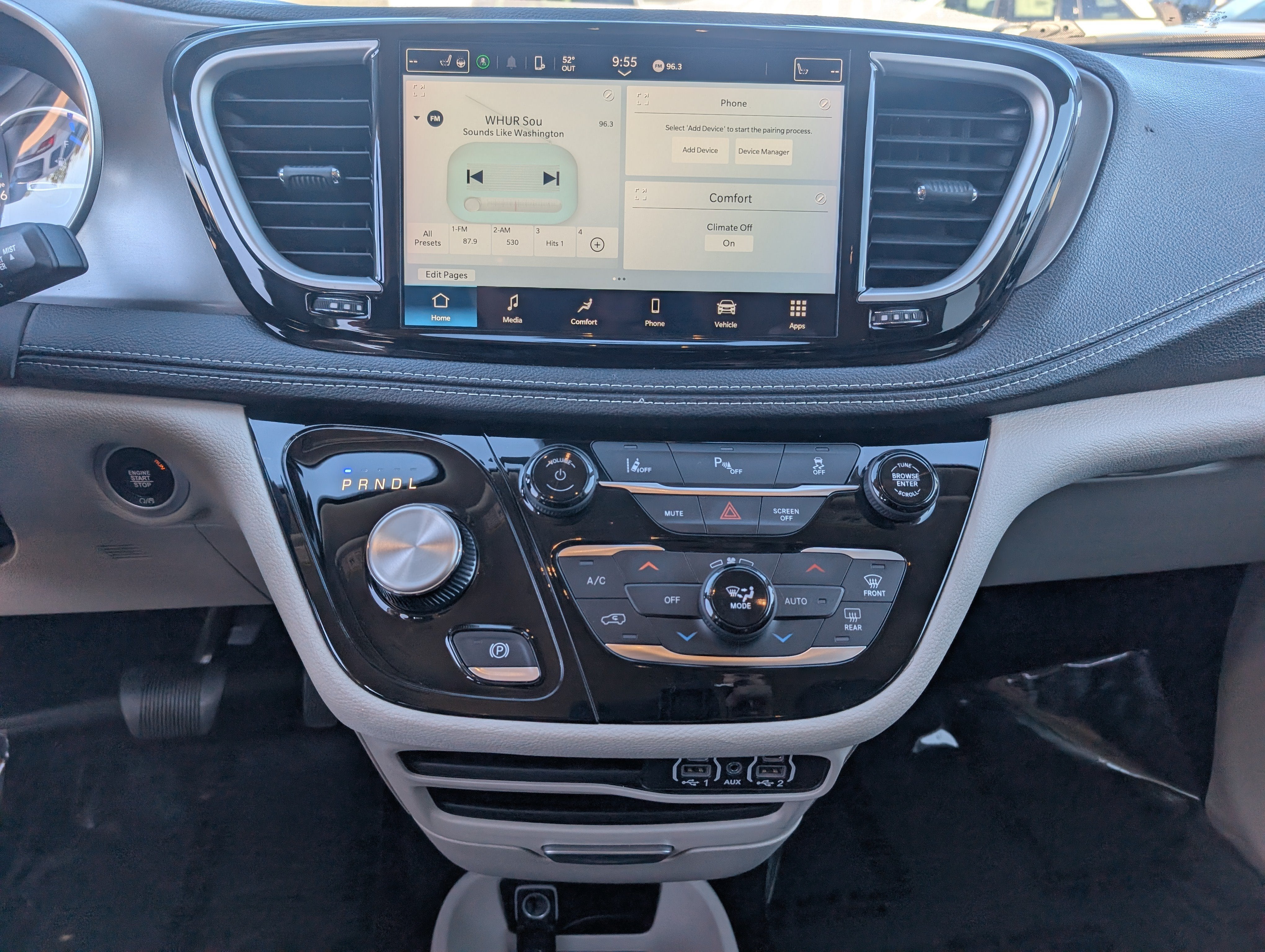 2023 Chrysler Pacifica Hybrid Touring L
