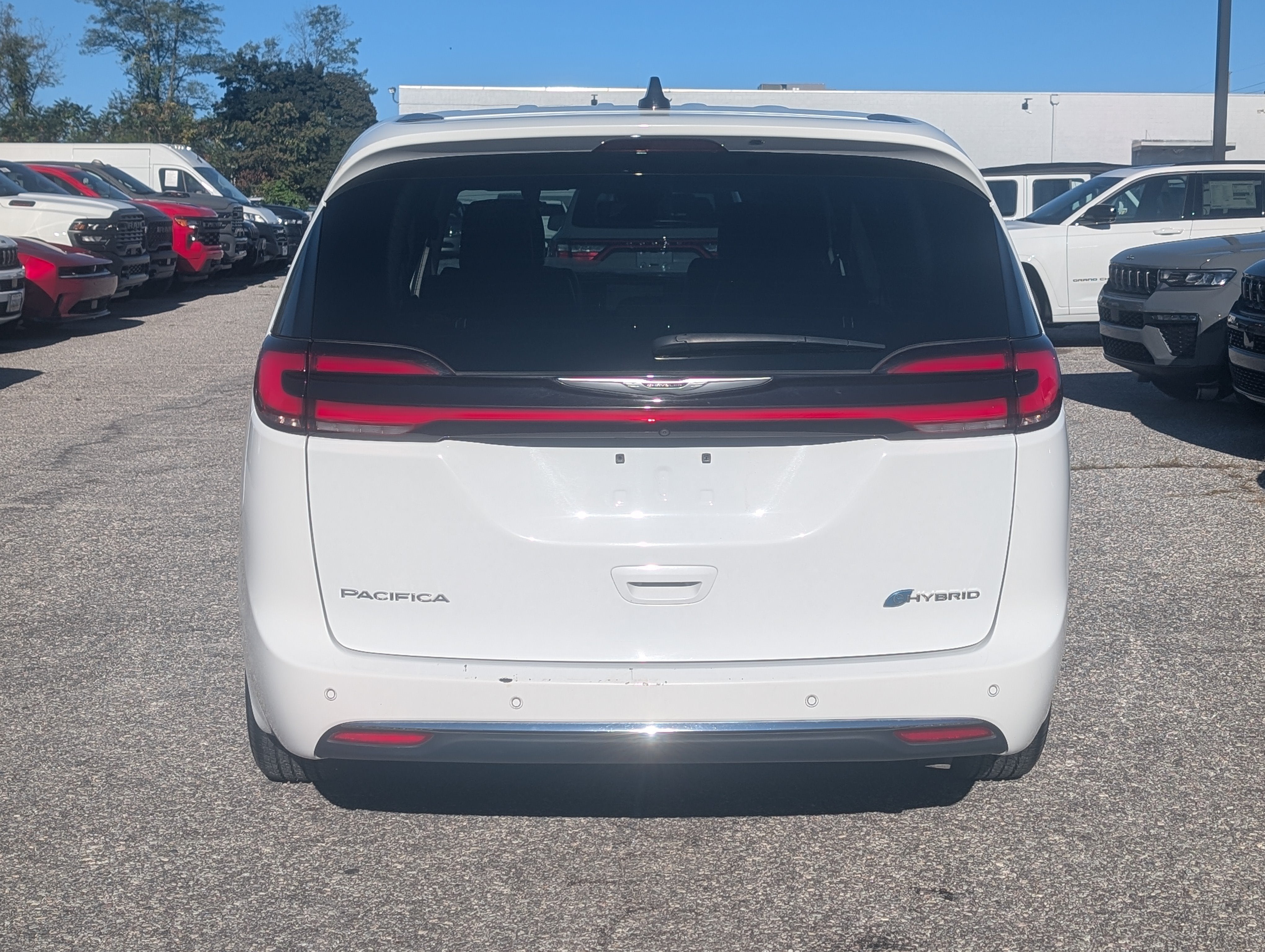 2023 Chrysler Pacifica Hybrid Touring L
