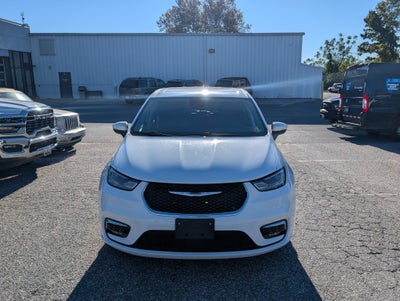 2023 Chrysler Pacifica Hybrid Touring L