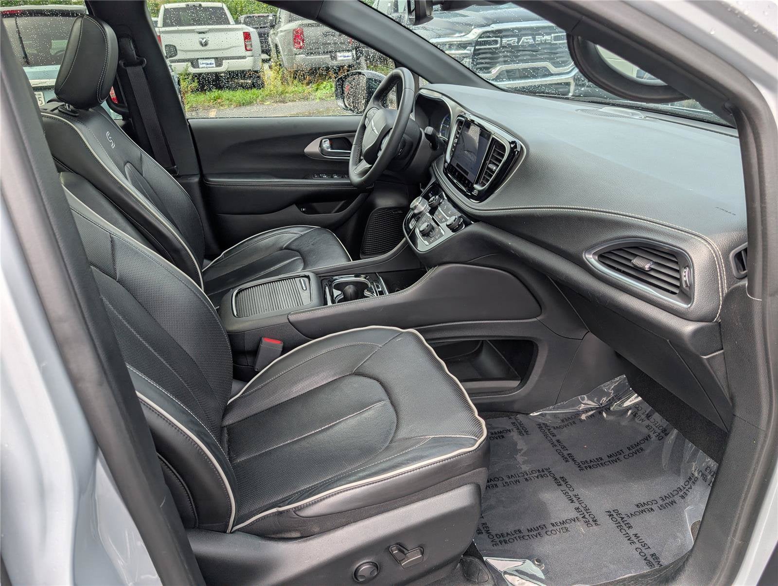 2023 Chrysler Pacifica Hybrid Limited