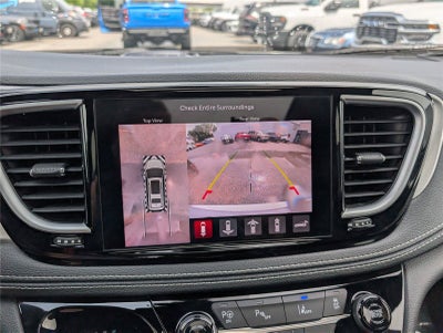 2023 Chrysler Pacifica Hybrid Limited