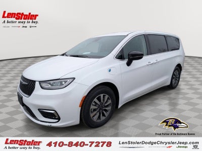 2024 Chrysler Pacifica Hybrid Select