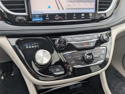 2023 Chrysler Pacifica Hybrid Limited