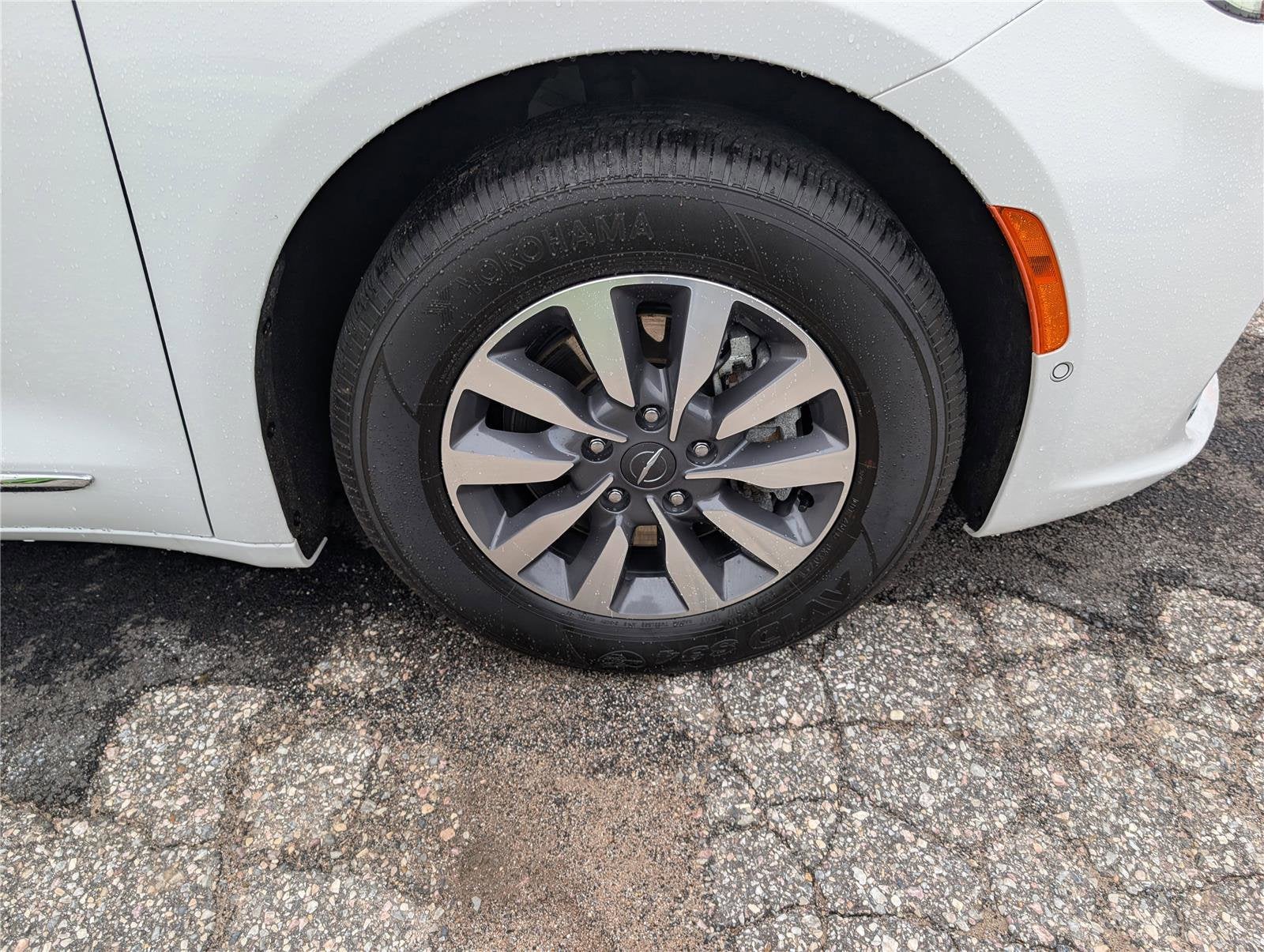 2023 Chrysler Pacifica Hybrid Limited