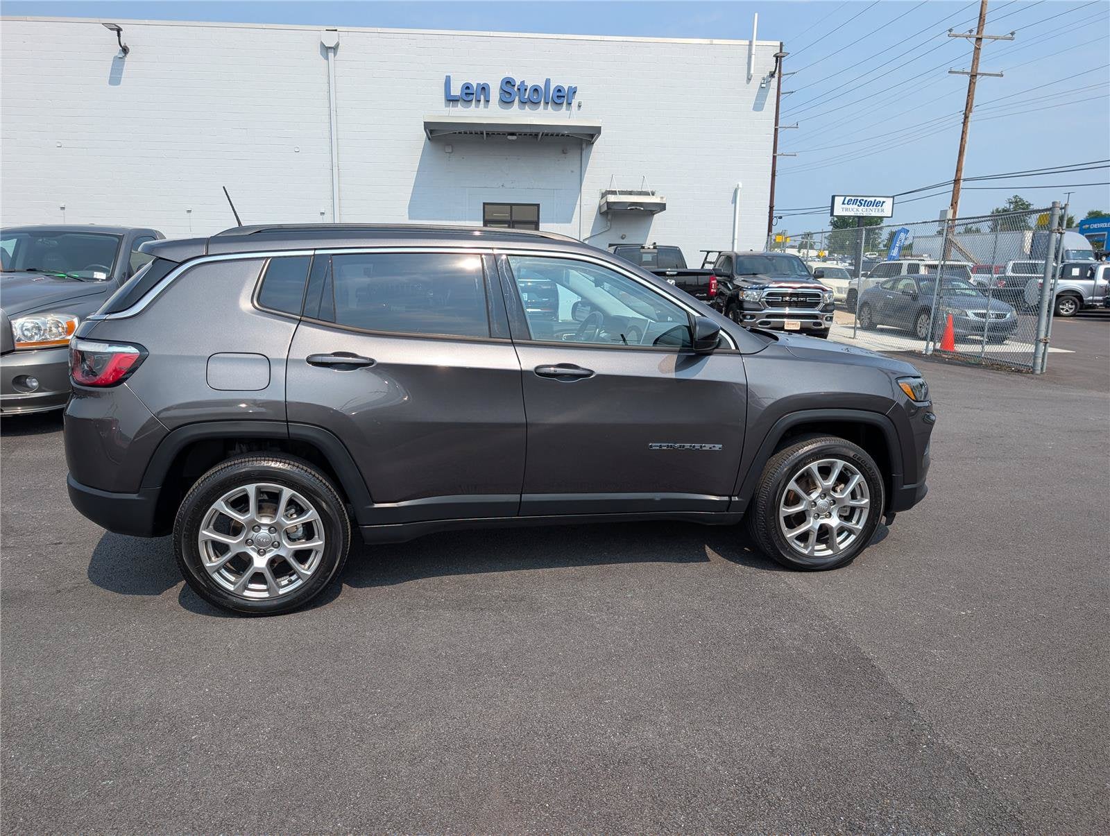 2022 Jeep Compass Latitude Lux