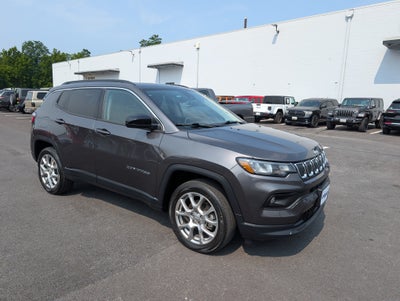 2022 Jeep Compass Latitude Lux
