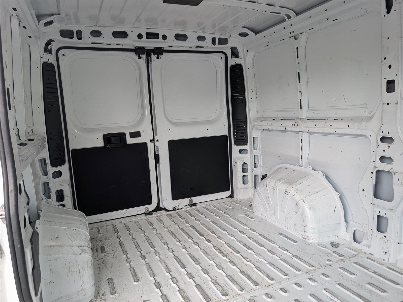 2025 RAM ProMaster Cargo Van Tradesman