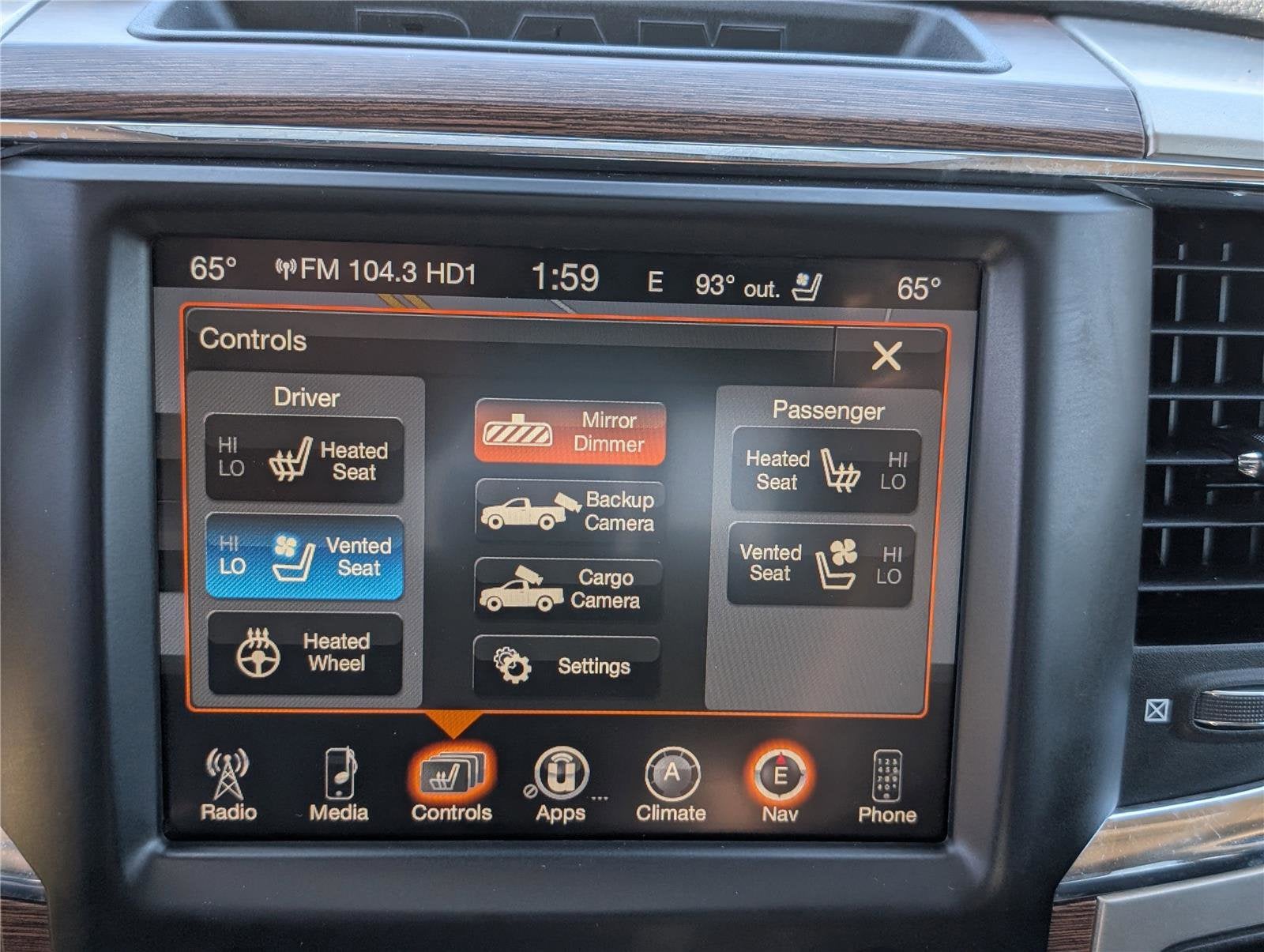 2016 RAM 2500 Laramie