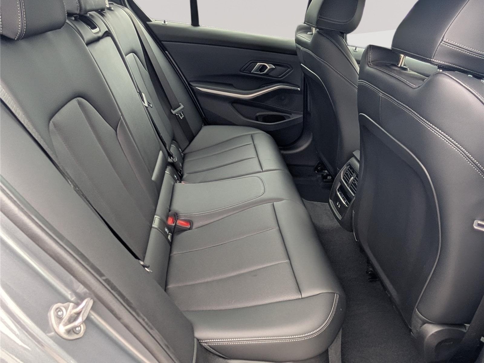 2026 BMW 3 Series 330i NA xDrive