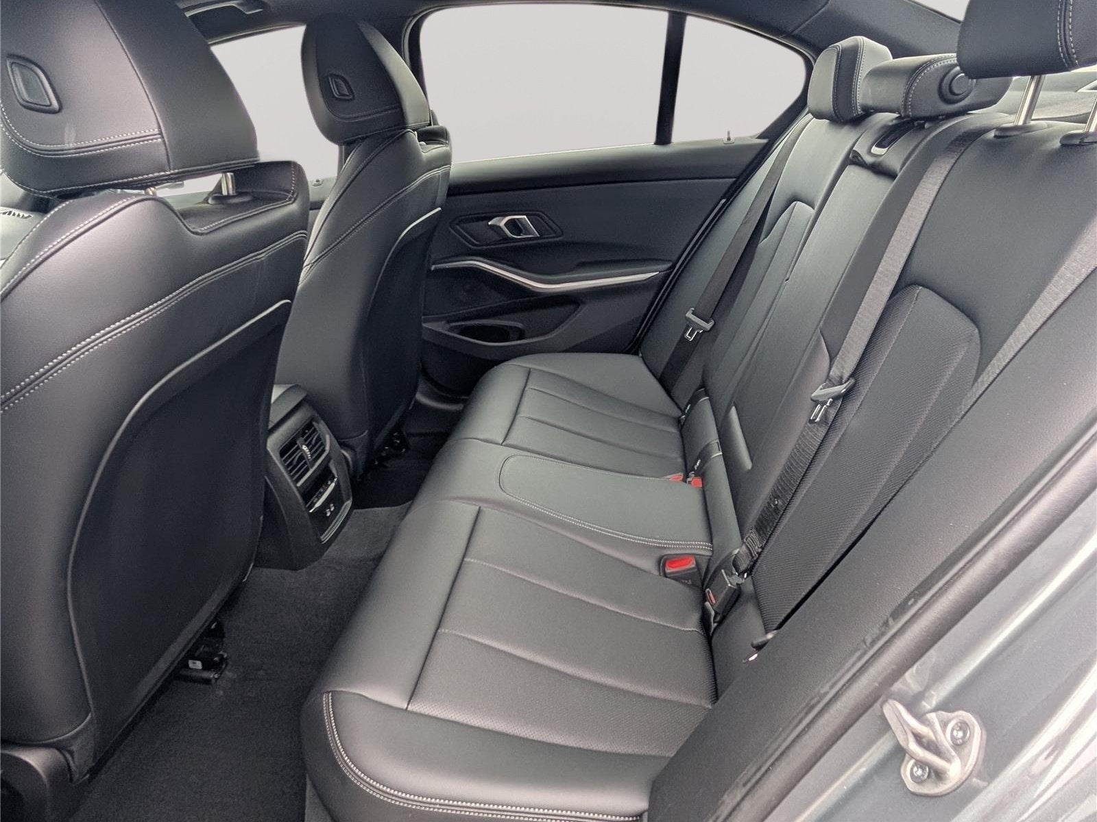 2026 BMW 3 Series 330i NA xDrive
