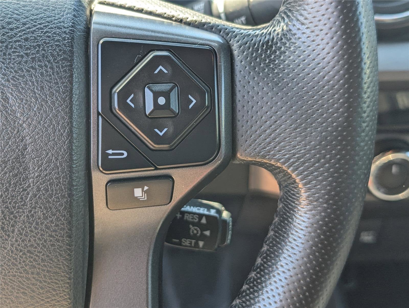 2016 Toyota Tacoma SR5