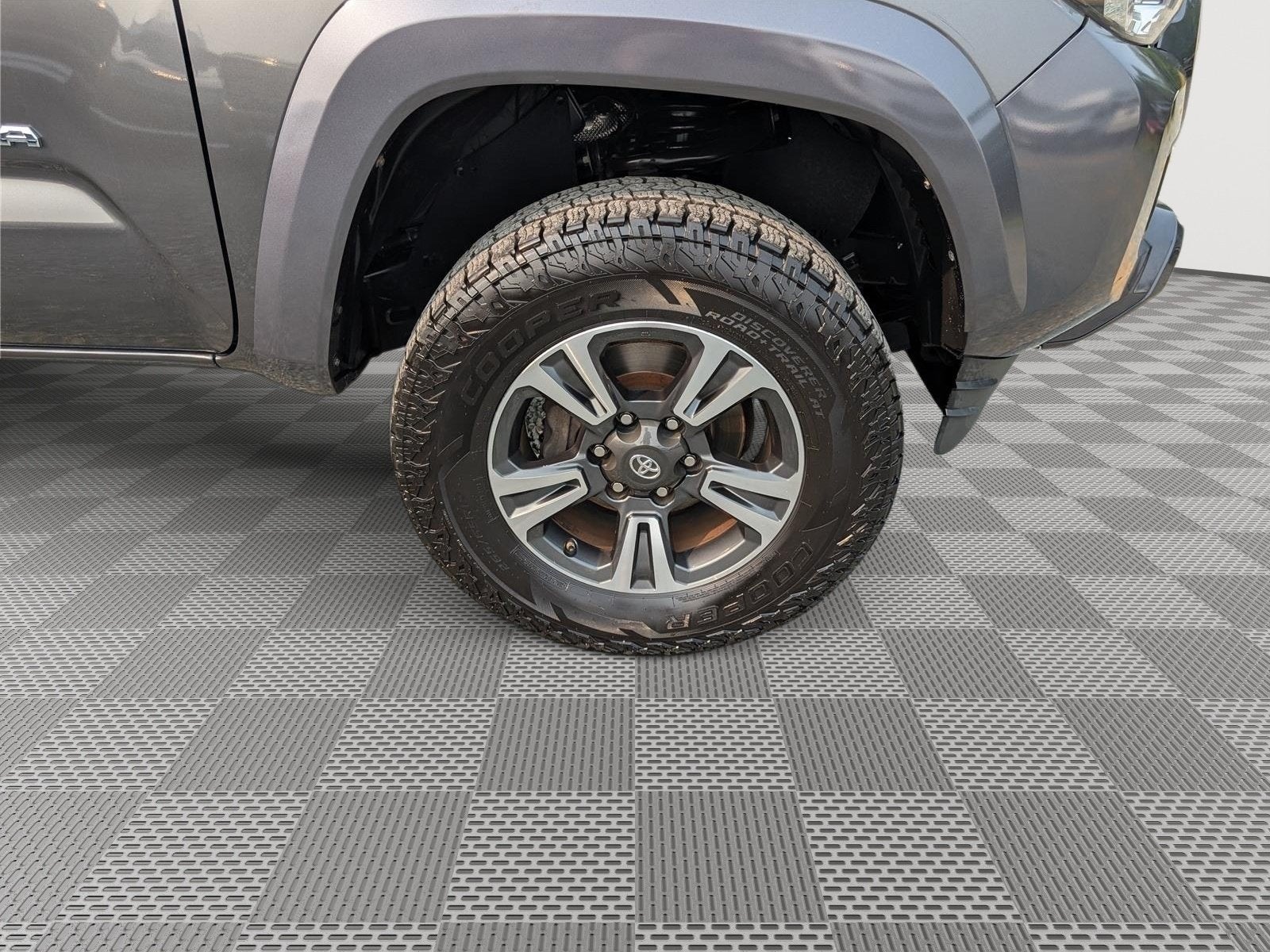 2018 Toyota Tacoma SR5