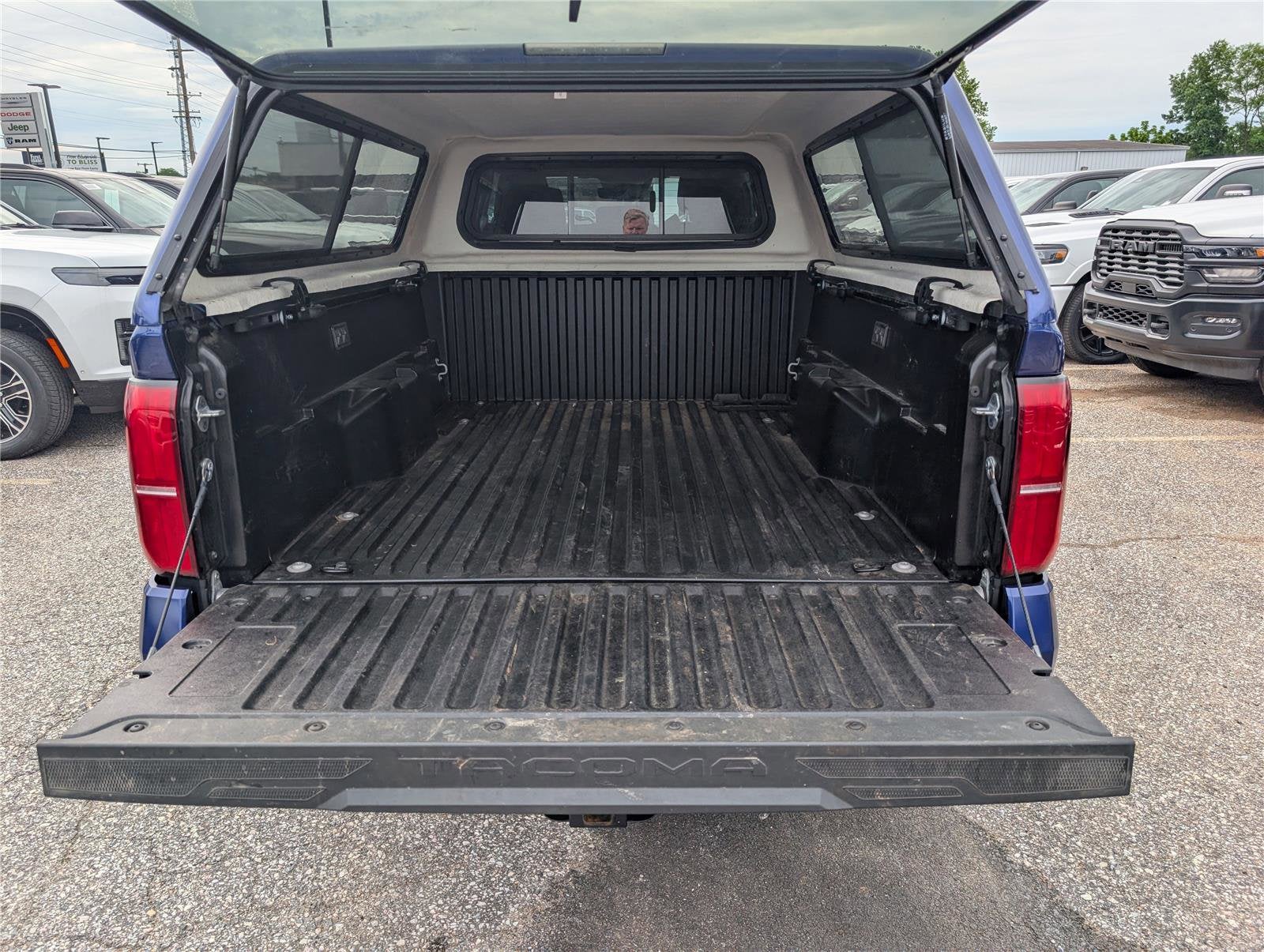2025 Toyota Tacoma 4WD SR5
