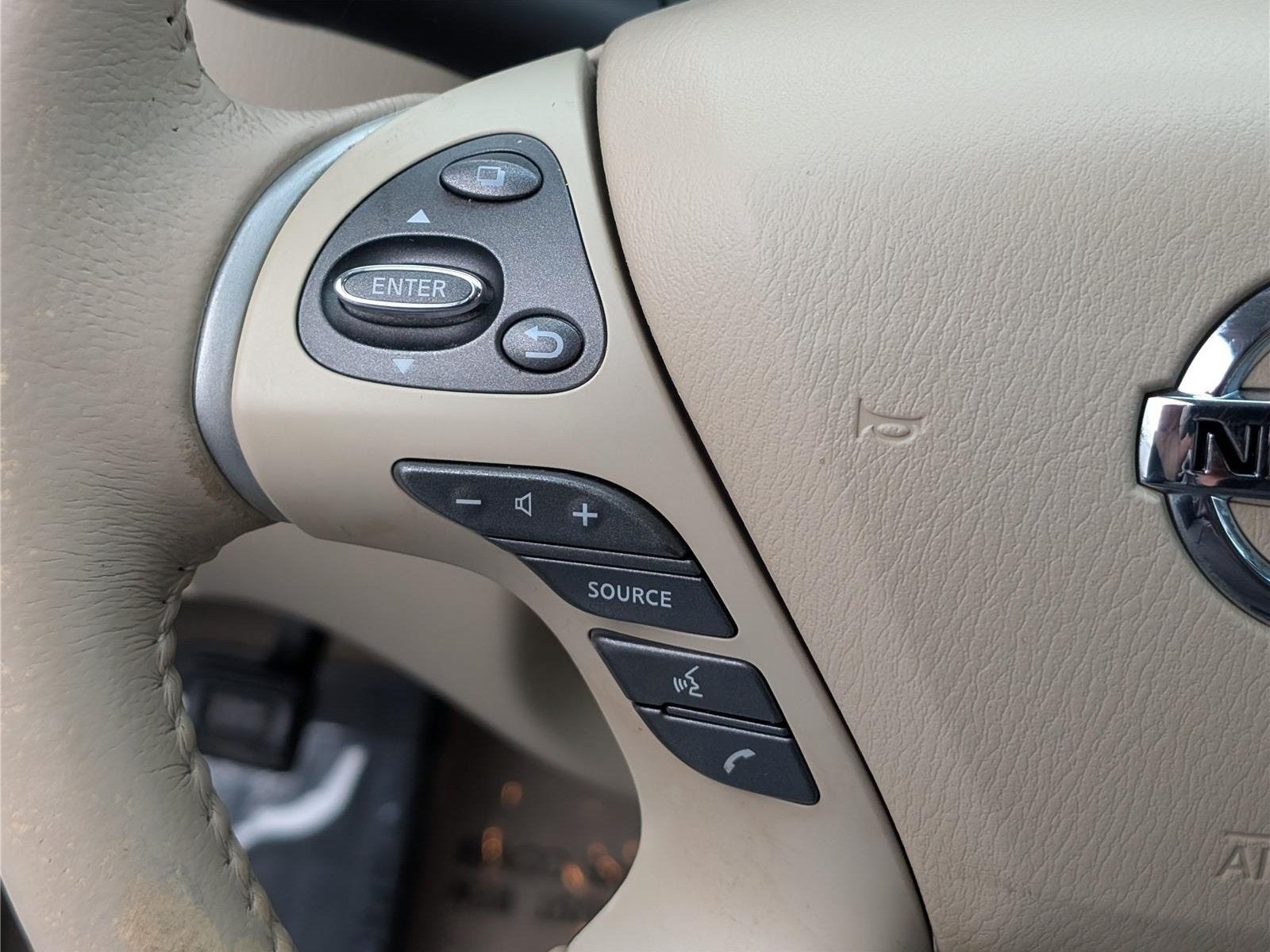 2015 Nissan Pathfinder SL
