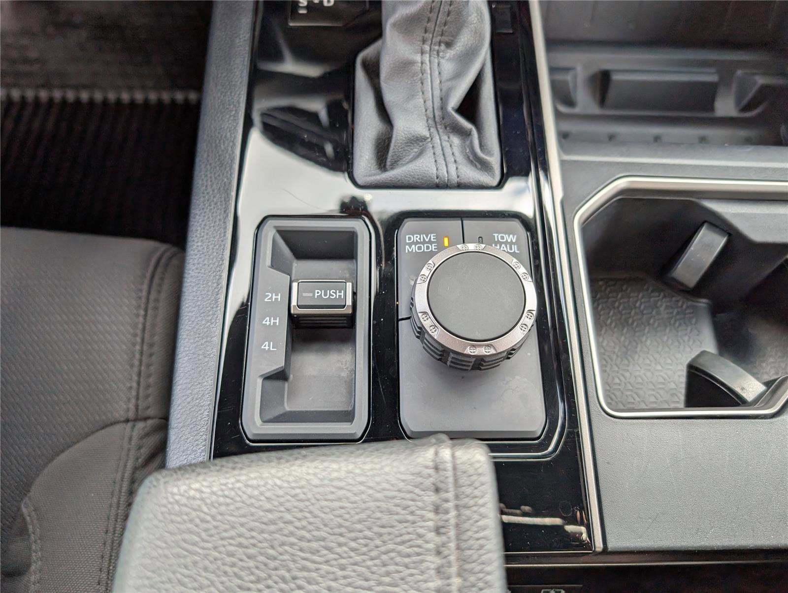 2025 Toyota Tundra 4WD SR