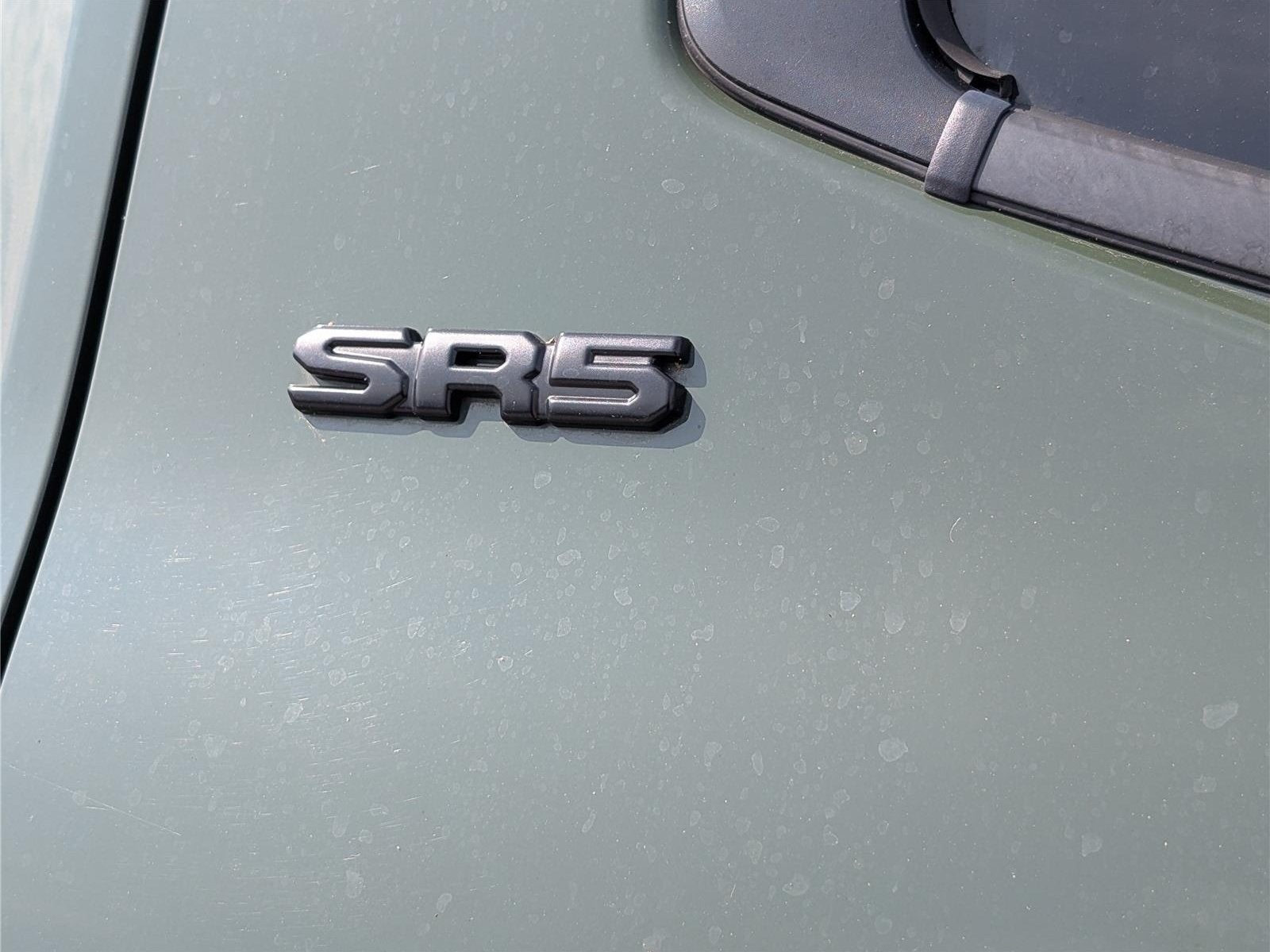 2022 Toyota Tundra 4WD SR5