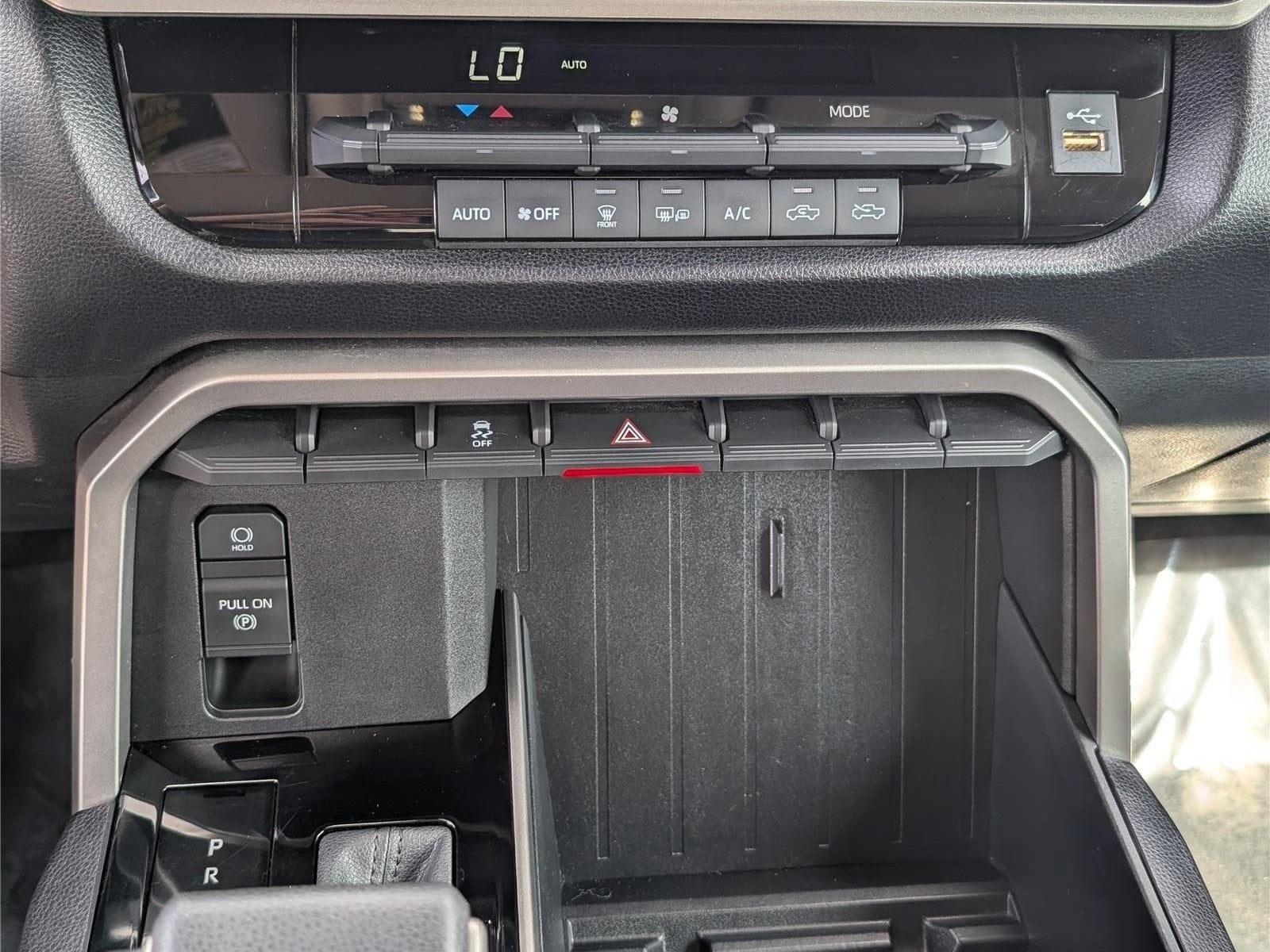 2022 Toyota Tundra 4WD SR5