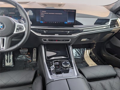2025 BMW X6 M60i