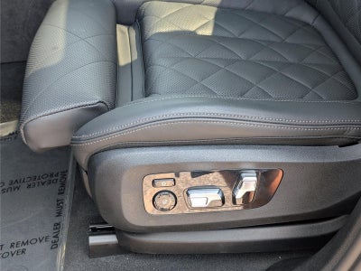 2025 BMW X6 M60i