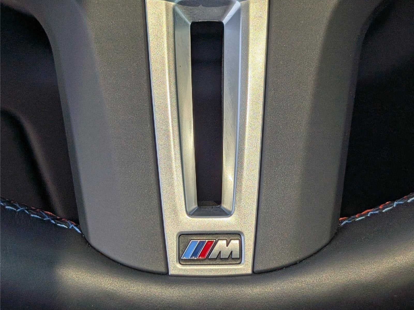 2025 BMW X6 M60i