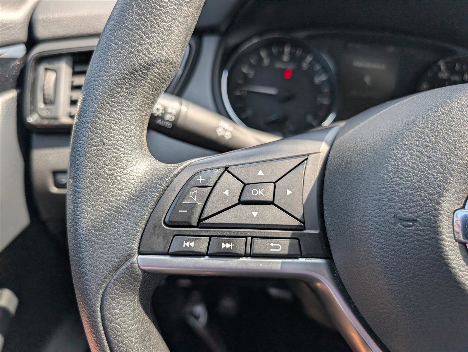 2020 Nissan Rogue Sport SV