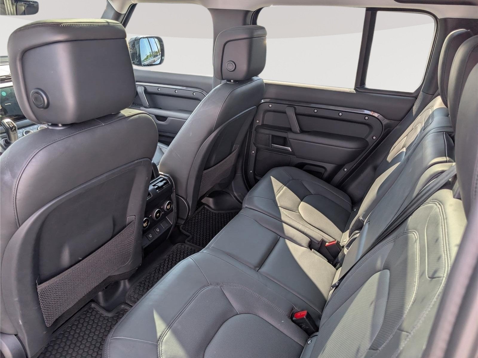 2025 Land Rover Defender S