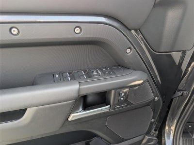 2025 Land Rover Defender S