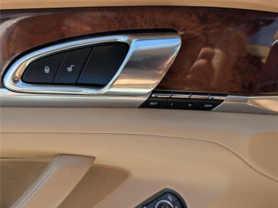 2013 Porsche Panamera 4 Platinum Edition